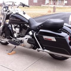2011 Harley Davidson Road King FLHR thumbnail