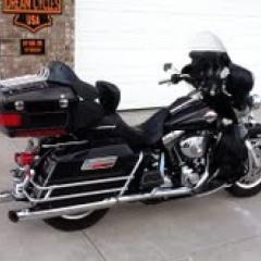2005 Harley Davidson Ultra Classic FLHTCUI thumbnail