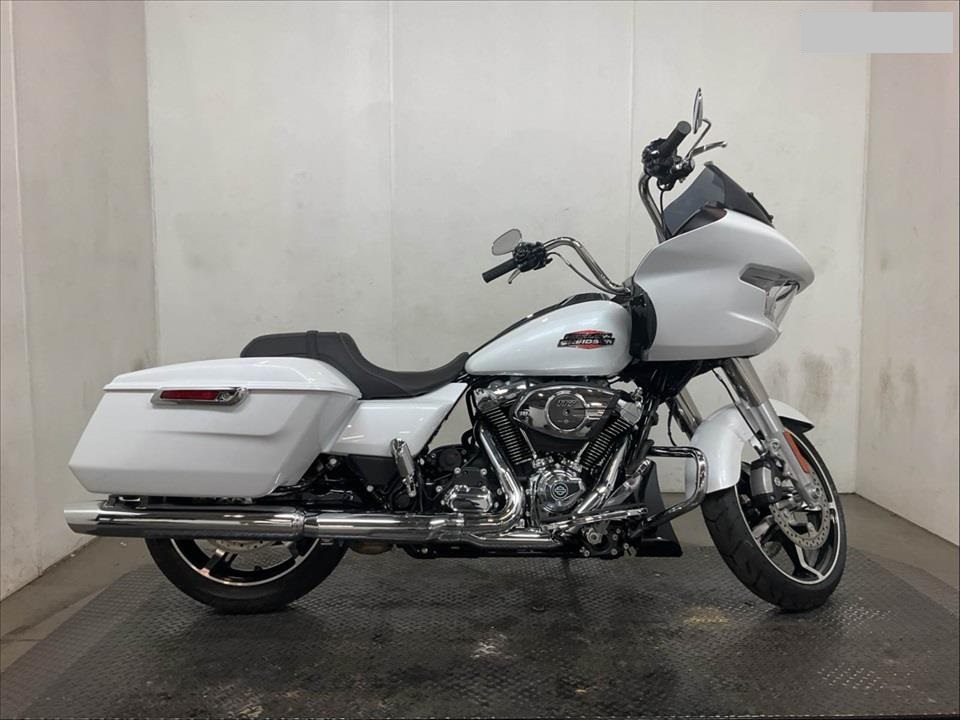2024 HARLEY DAVIDSON ROADGLIDE photograph