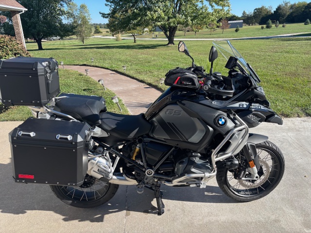 2023 BMW r1250 GS ADVENTURE - LOW photograph
