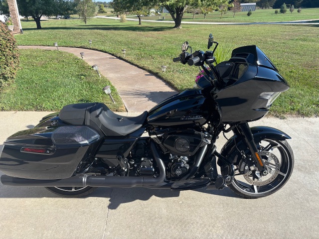 2024 HARLEY DAVIDSON ROAD GLIDE photograph