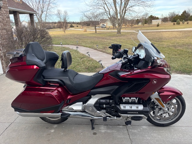 2023 HONDA GOLDWING TOUR DCT photograph