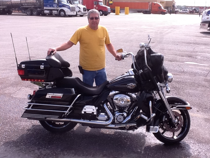 2012 Harley Davidson Ultra Classic FLHTCU photograph