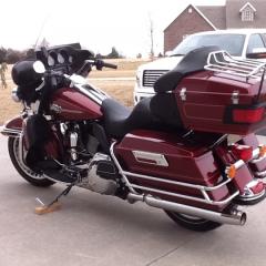 2009 Harley Davidson Ultra Classic FLHTCU thumbnail