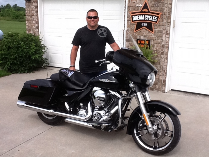 2014 Harley Davidson Street Glide FLHX photograph