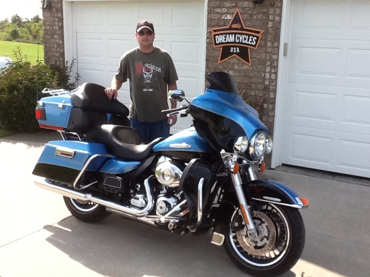 2011 Harley Davidson Ultra Classic Limited   FLHTK photograph