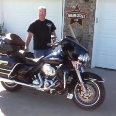 2012 Harley Davidson Ultra Classic Limited FLHTK thumbnail