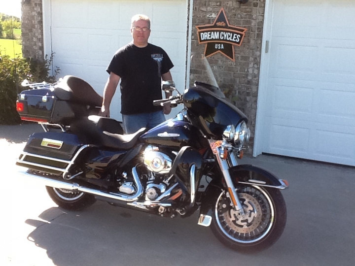 2012 Harley Davidson Ultra Classic Limited   FLHTK photograph