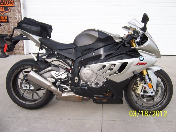 2010 BMW S 1000 RR photograph